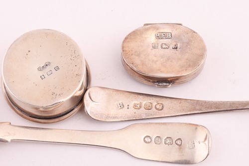 Lot 142 - A collection of silver and plate comprising a...