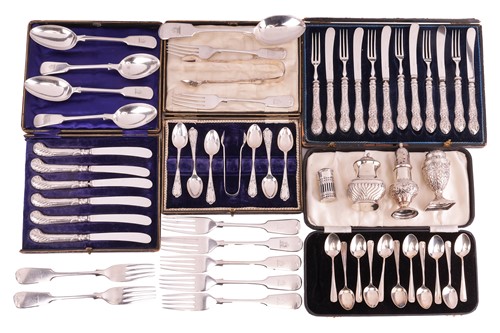 Lot 90 - A cased set of eleven Elkington teaspoons, a...