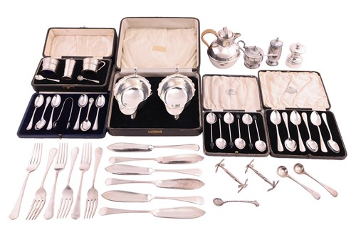 Lot 88 - A cased set of two silver sauceboats, two sets...