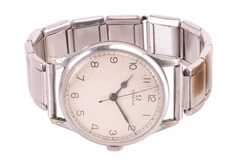 Lot 278 - An Omega 2257 with a Swiss-made mechanical...