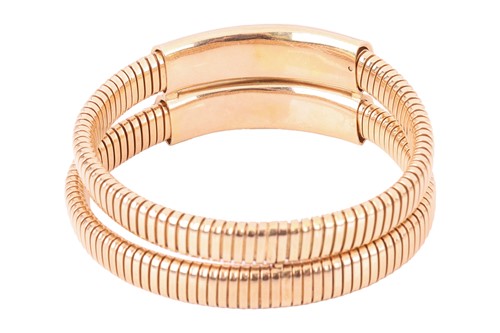 Lot 124 - A diamond set necklace and bracelet suite, the...