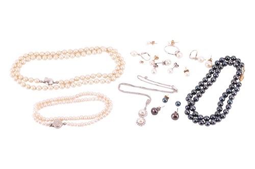 Lot 156 - A collection of cultured pearl jewellery;...
