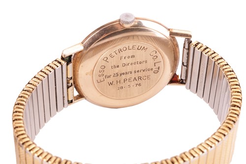 Lot 279 - An Omega mechanical watch in 9ct gold,...