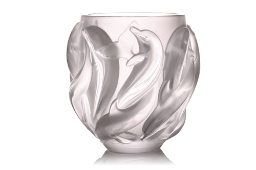 Lot A Lalique Oceania frosted glass vase, moulded...