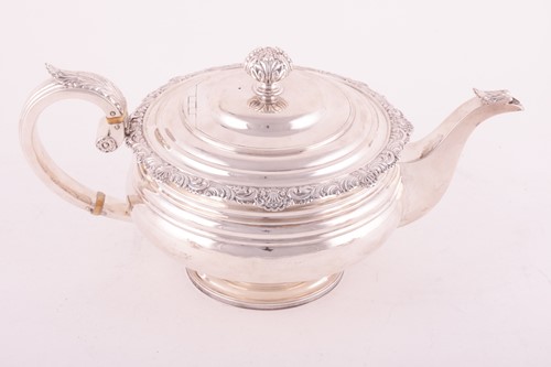 Lot 214 - A George III Scottish three piece tea set;...