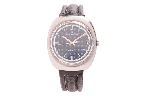 Lot 163 - A Girard-Perregaux stainless steel quartz...