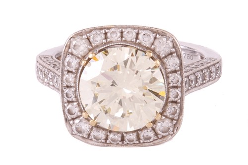 Lot A diamond cluster ring, featuring a...