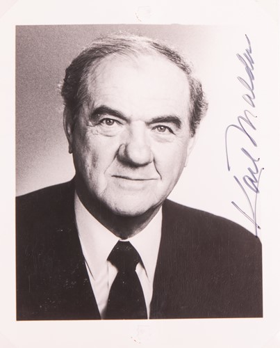 Lot 53 - A collection of mixed autographs of...