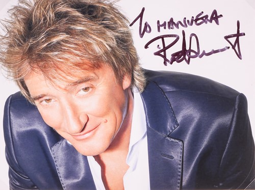 Lot 69 - A mixed collection of autographs from...