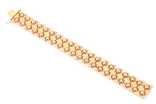 Lot A wide fancy link bracelet, comprising a...