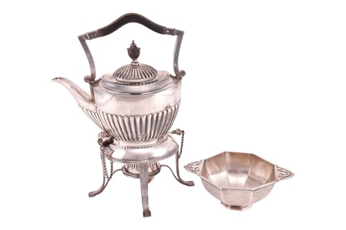 Lot 106 - A silver kettle on stand by Roberts & Briggs,...