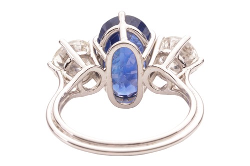 Lot 77 - An unheated Ceylon sapphire and diamond...