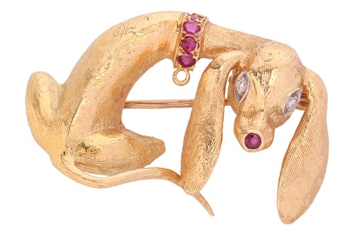 Lot 1 - A gem-set dog brooch in 18ct yellow gold, of a...