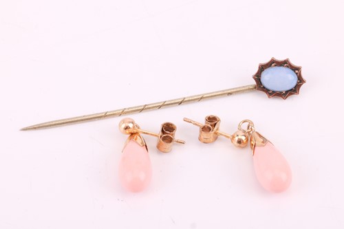 Lot 51 - A small aggregate of gem-set jewellery items;...