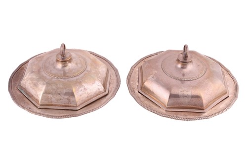 Lot 264 - A pair of George III silver octagonal entree...