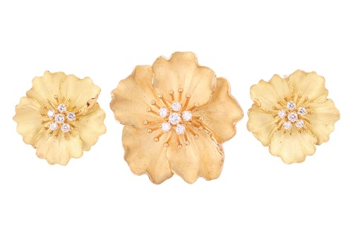 Lot 117 - Tiffany & Co. - an 'Alpine rose' brooch and a...