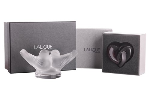 Lot 179 - A Lalique frosted glass paperweight,...