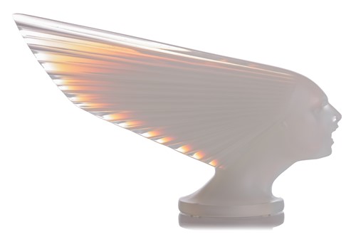 Lot 298 - A contemporary Lalique 'Victoire' opalescent...