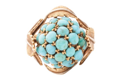 Lot 87 - A turquoise-set bombé ring of berry design,...