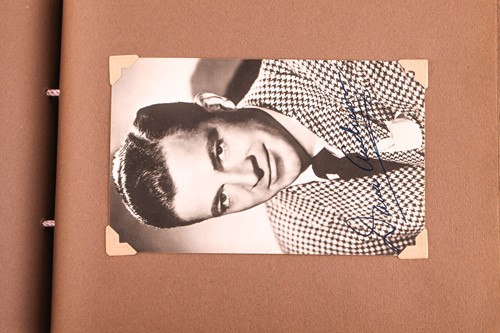 Lot 1 - A collection of final draft scripts for Star...