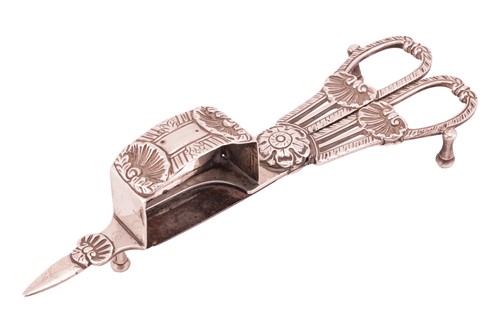 Lot 307 - A pair of George III silver candle snuffers,...