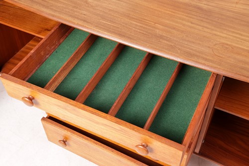 Lot 206 - A "Mid Century Vintage" 1960s Younger "Toledo"...