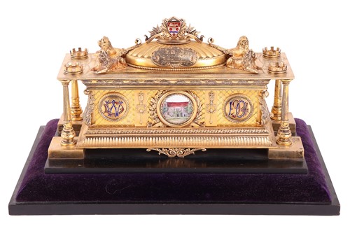 Lot 276 - Vale Bros & Sermon - an Edwardian silver gilt,...