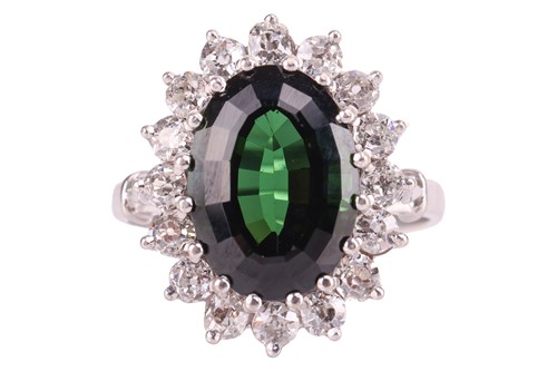 Lot 55 - A tourmaline and diamond-set cluster ring,...