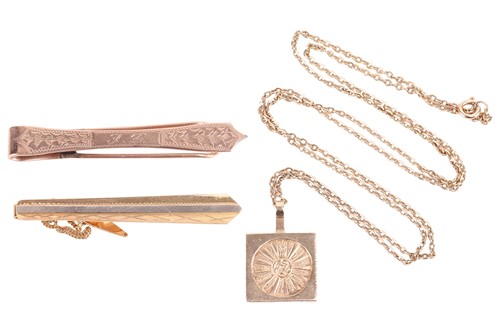 Lot 65 - A 9ct gold plaque pendant, the square pendant...