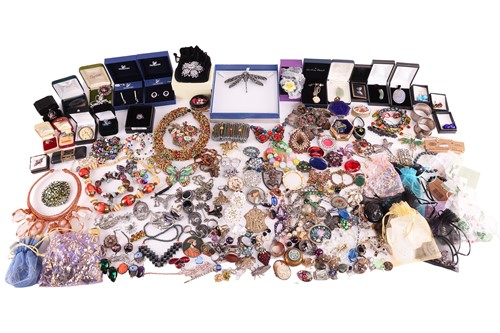 Lot 178 - A large quantity of silver and costume...