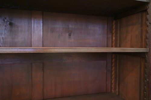 Lot 221 - A good quality George IV mahogany cupboard...