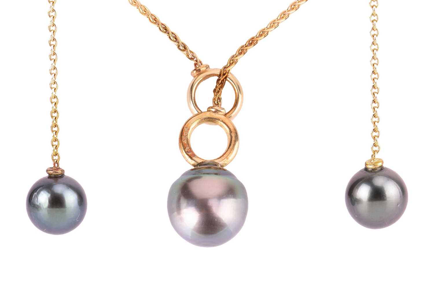Lot 218 - A Tahitian cultured pearl lariat necklace and...