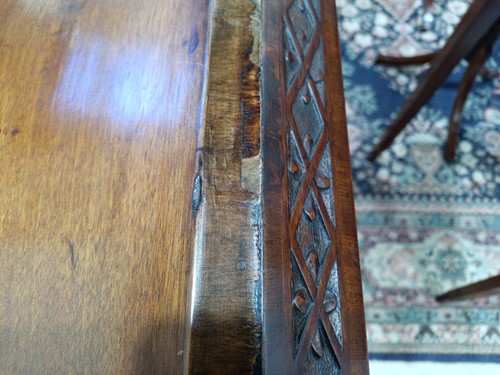 Lot 219 - A George III mahogany serpentine dressing...