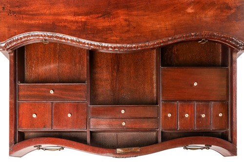 Lot 219 - A George III mahogany serpentine dressing...