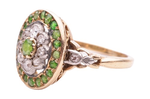 Lot 169 - An Edwardian demantoid garnet and diamond...
