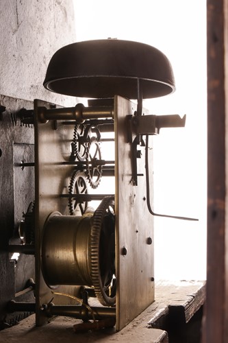 Lot 302 - R. Taylor, an early 19th-century 8-day oak...