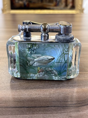 Lot 355 - A Dunhill Aquarium table lighter, of lobed...