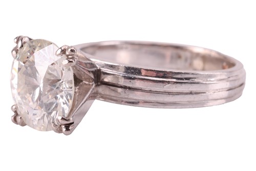 Lot 59 - A diamond solitaire ring, featuring a round...