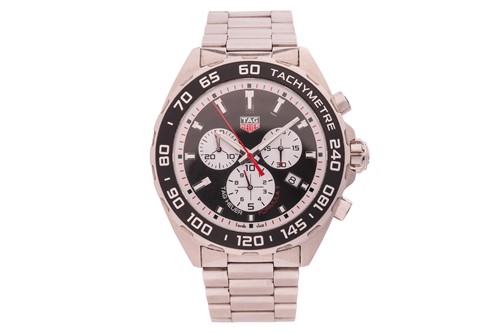 Lot 259 - A TAG Heuer Formula 1 Chronograph Model:...