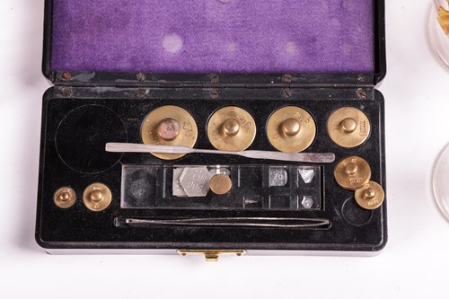 Lot 304 - A large collection of Continental...