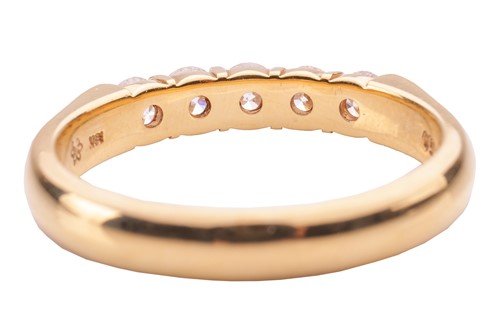 Lot 52 - A diamond five-stone ring in 18ct yellow gold,...