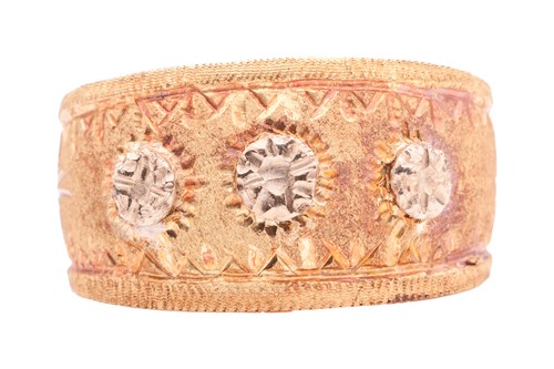 Lot 62 - A dress ring of tapered and textured design,...