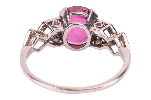 Lot 103 - An Edwardian ruby and diamond dress ring,...