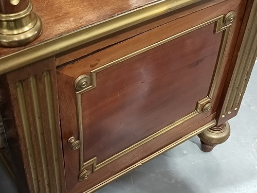 Lot 273 - A pair of Napoleon III marble-topped mahogany...