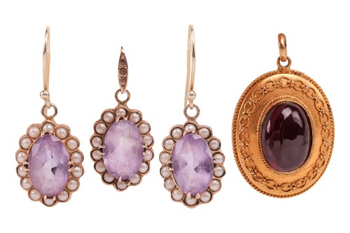 Lot 55 - An amethyst and pearl pendant and earring...