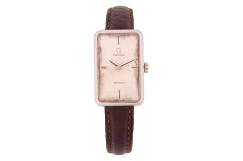 Lot 71 - An Omega DeVille ladies wristwatch Serial:...