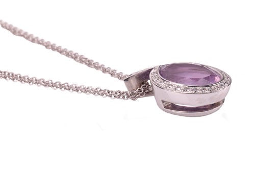 Lot 189 - Boodles - a Sonata pendant on chain set with...