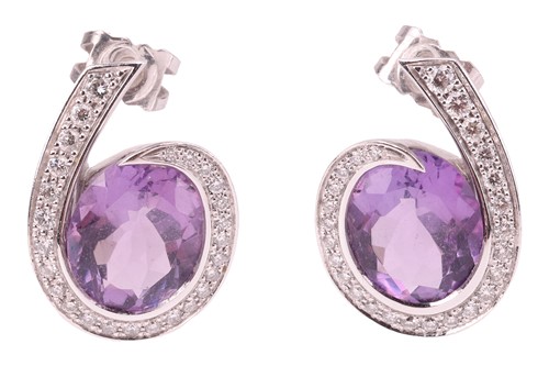 Lot 188 - Boodles - a pair of Sonata stud earrings set...