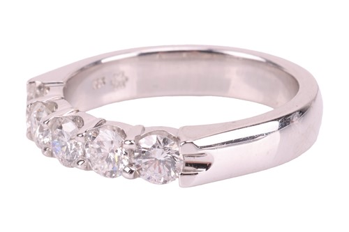 Lot 231 - A five-stone diamond ring, featuring five...