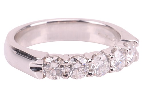 Lot 231 - A five-stone diamond ring, featuring five...